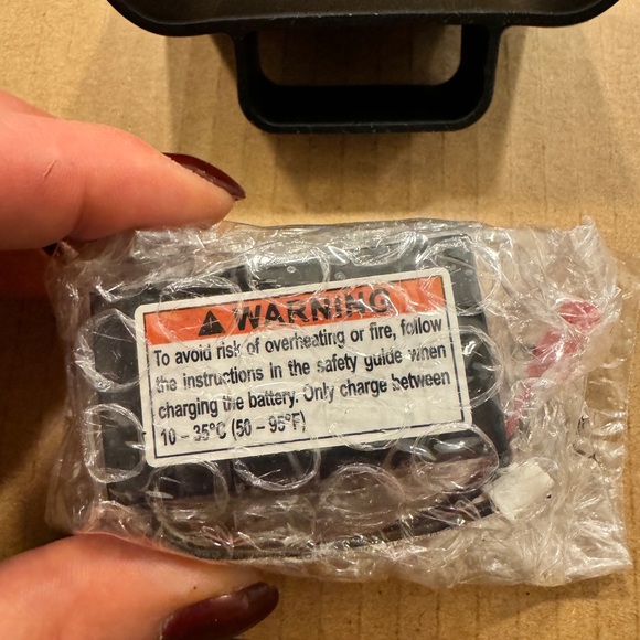 AWS DeepRacer Fully Autonomous 1/18th Scale Race Car for Developers - Picture 12 of 14